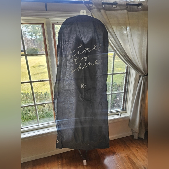 PROM DRESS - Picture 3 of 6